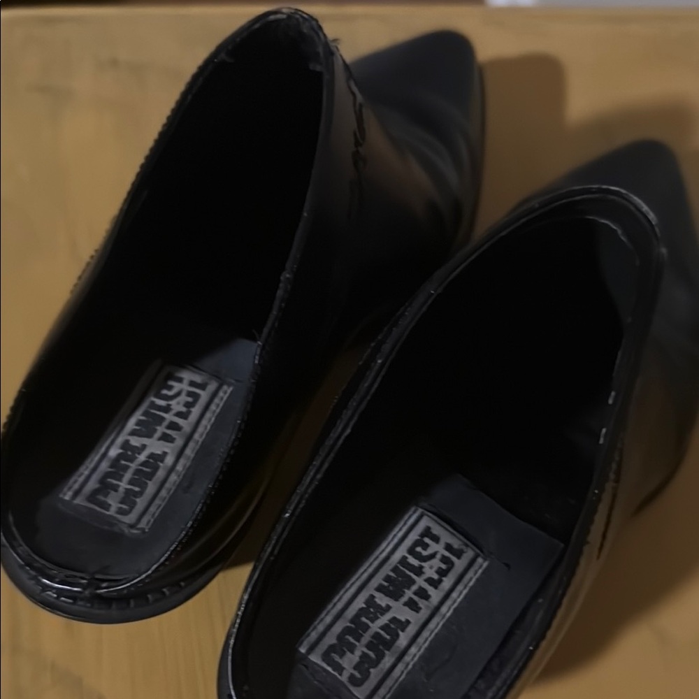 Bundle size 9 women’s   Black Pointed Toe slip ons and leopard print wedge.